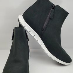 Cole Haan Women's Booties  Size(8B)