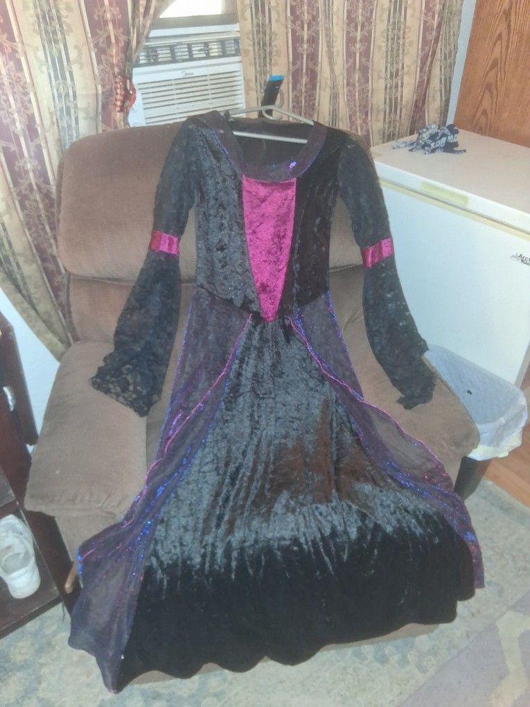 Black Felt Vintage Dress Costume 
