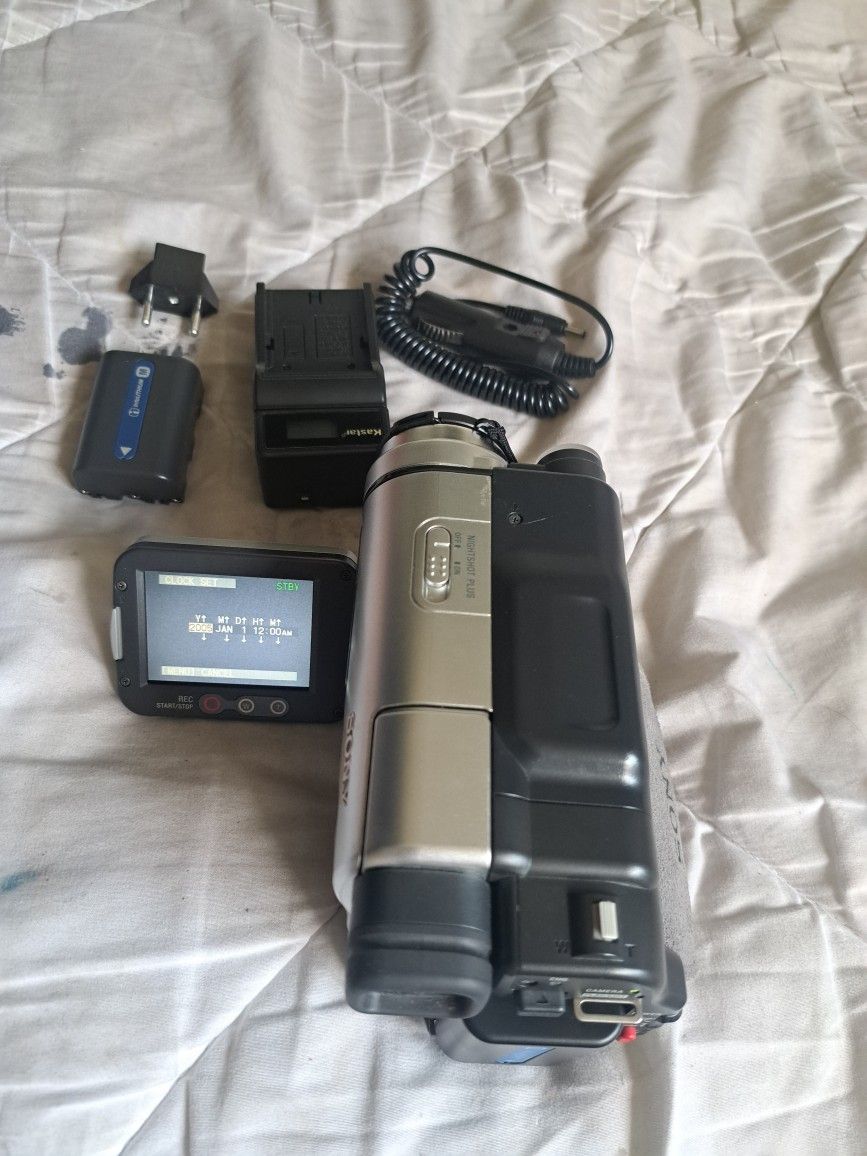 Sony HI 8 Camera