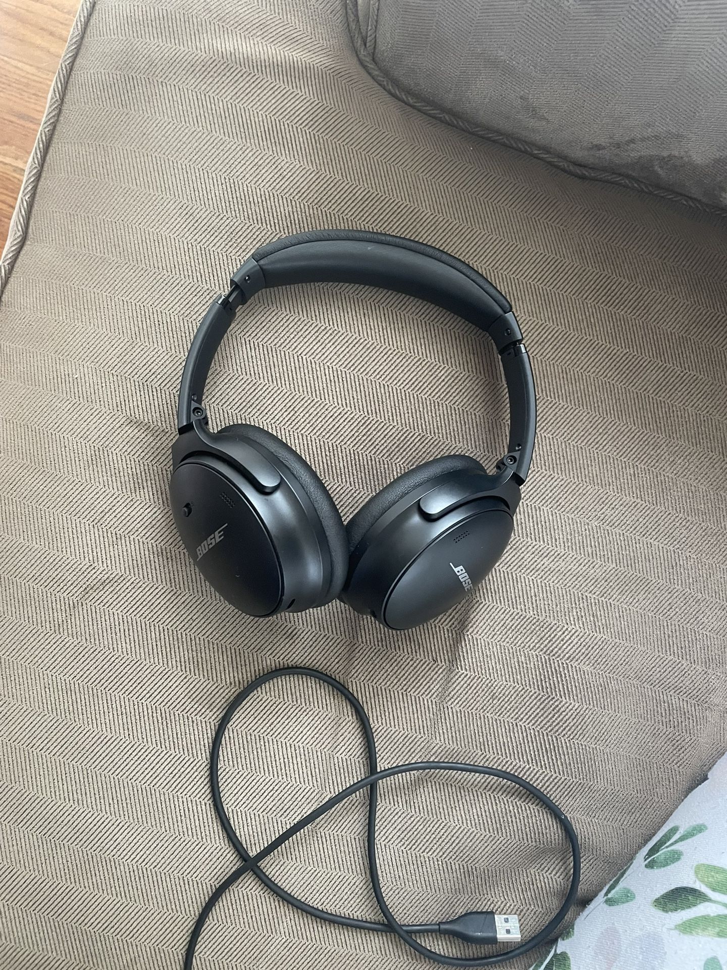 Bose Headphones Quiet Comfort II
