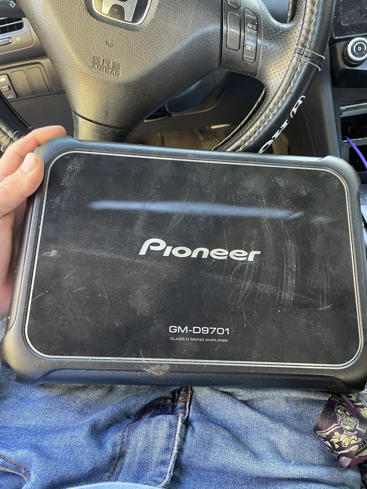 Pioneer Sub Amp