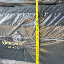 Series Three Super Plush Pillow Top King Beauty Rest Black 