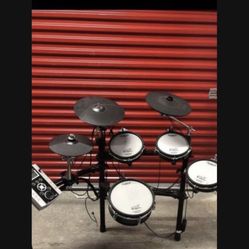 Roland TD9  In Perfect Working Condition 