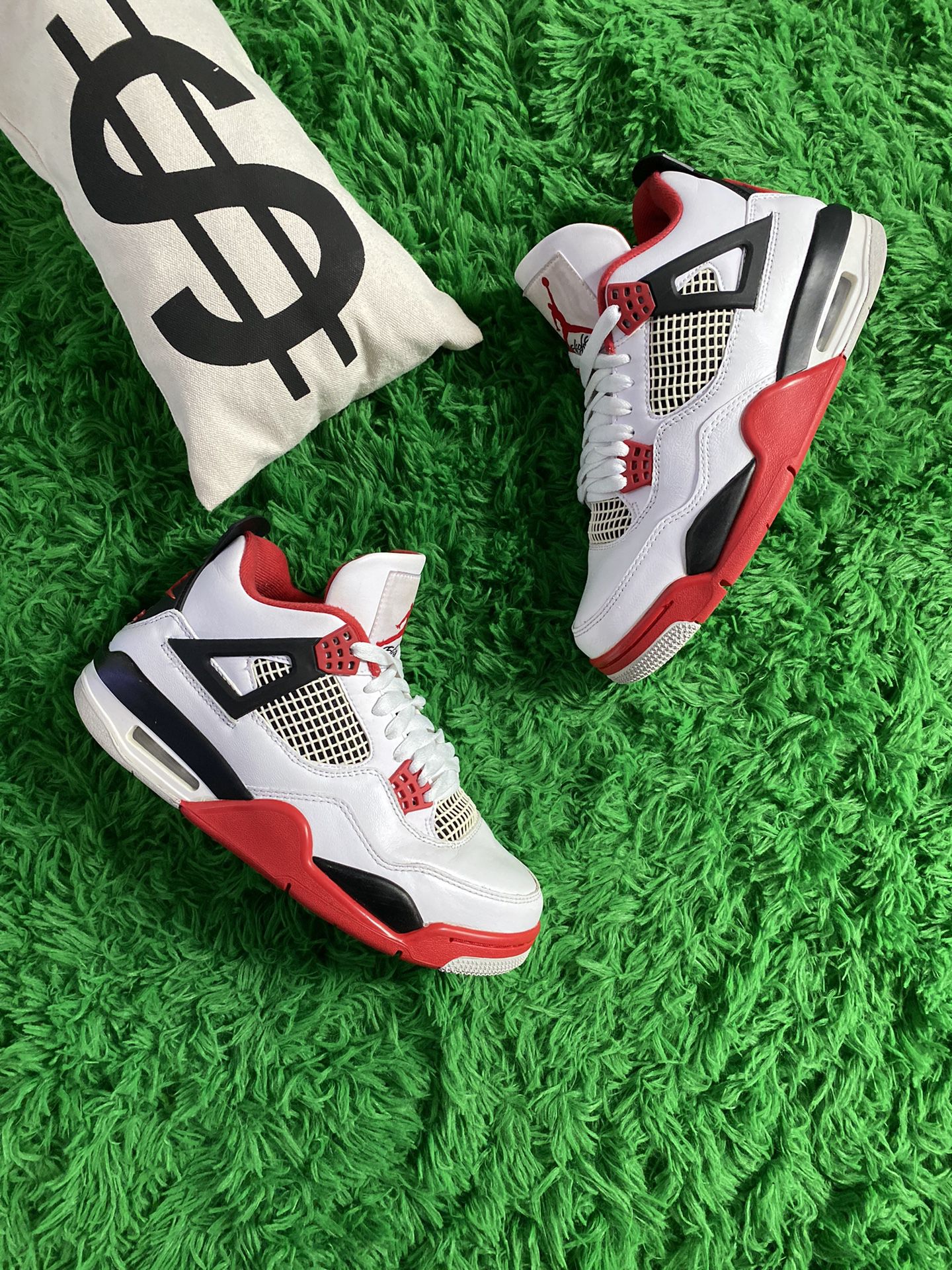 Air Jordan 4 Retro ‘Fire Red’ Size 6.5