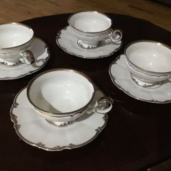 Tea cup with saucer set of 4. Germany