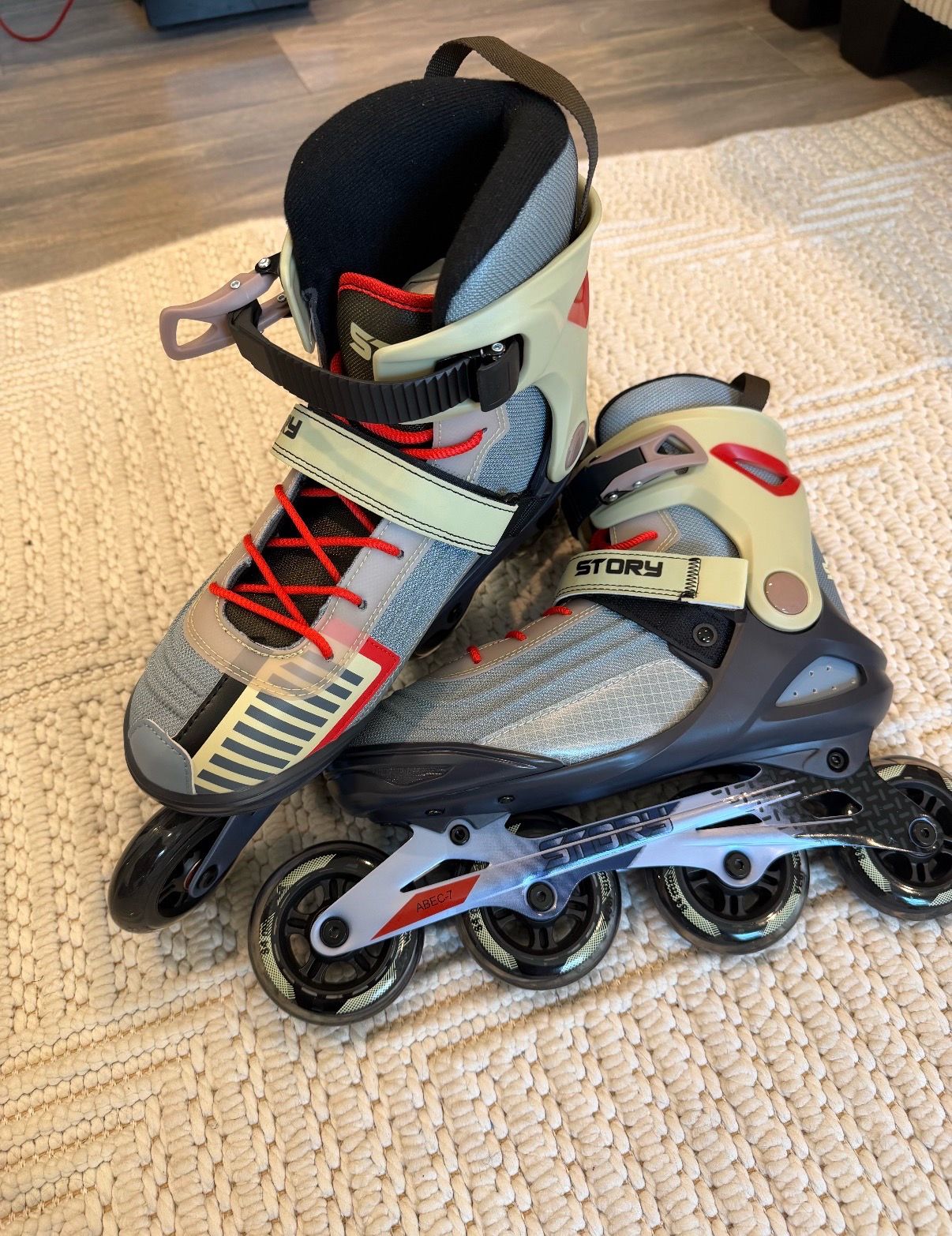 Story inline skates - brand new in box
