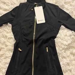  black gold zipper lululemon jacket