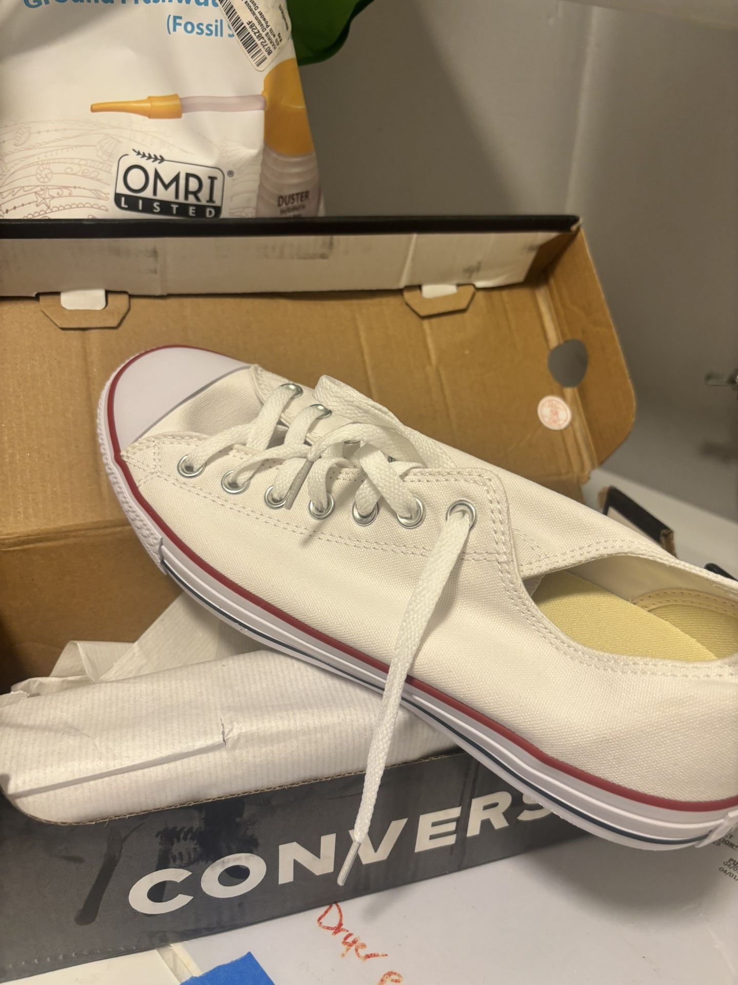 Men’s Converse Low tops white Size 12.5 New In Box