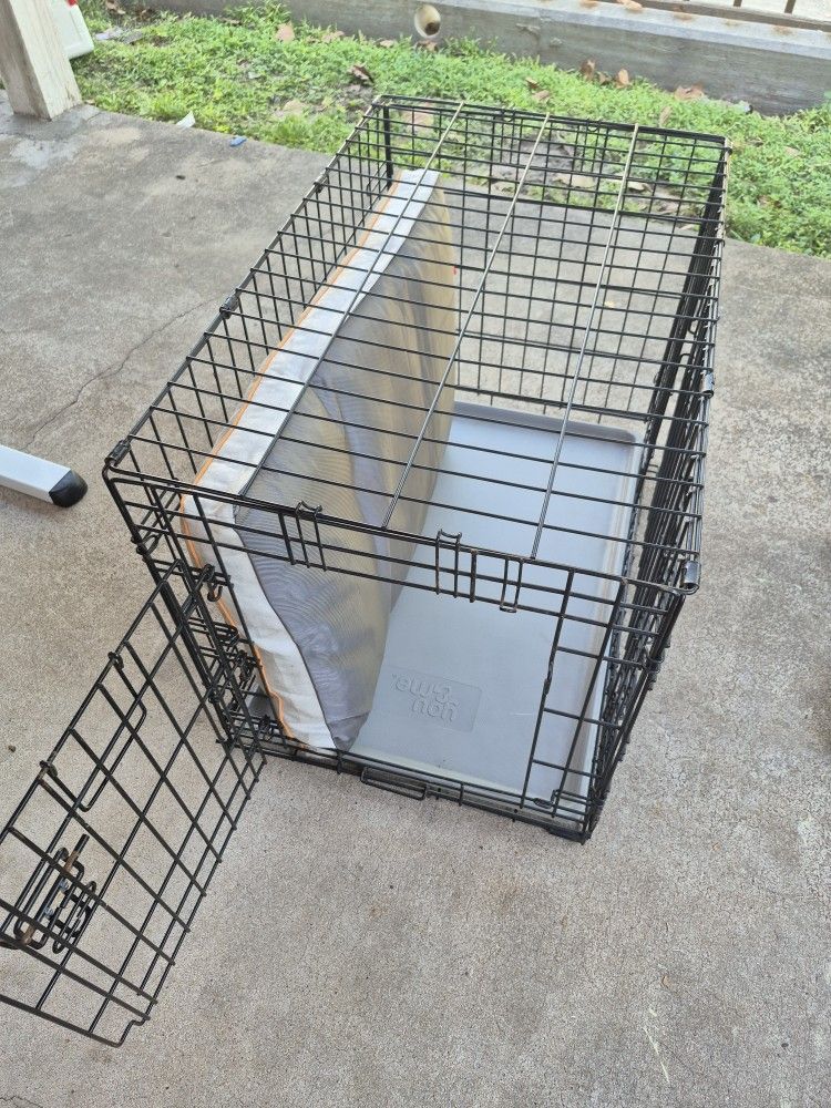 Nice Used Medium Foldable Pet Crate With Cushion.