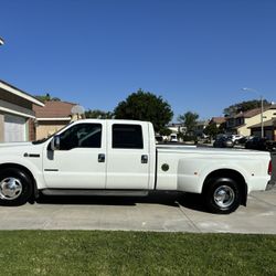 2002 Power Stroke,Diesel Ford Lariat Super Duty Low Miles 