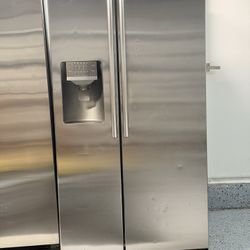 Samsung Refrigerator (Fridge) Excellent condition!