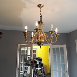 Candle light chandelier