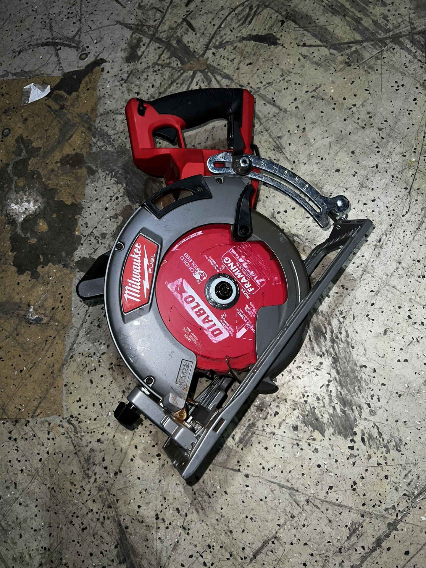 M18 Rear Handle Circular Saw