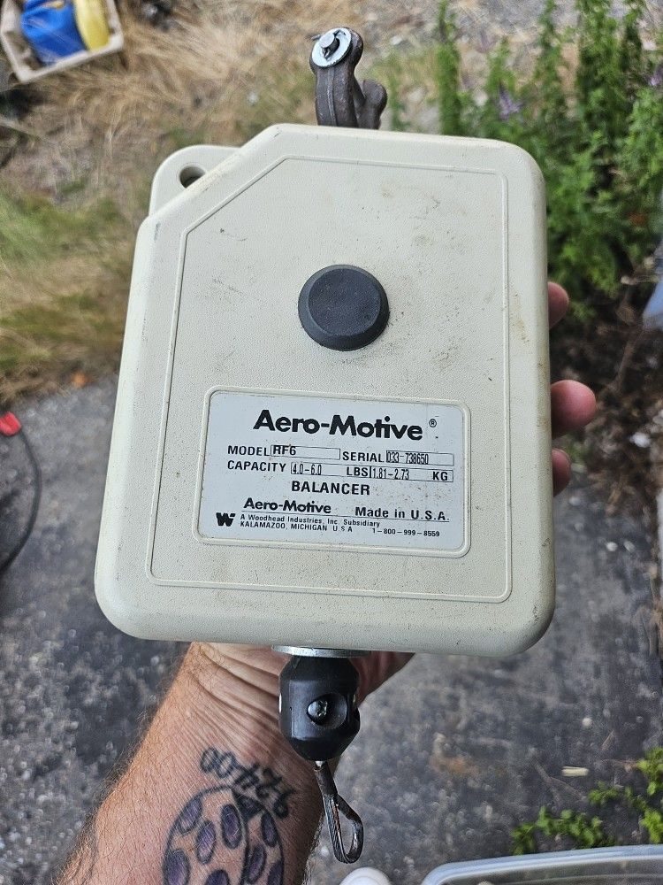 Aeromotive Tool Balancer
