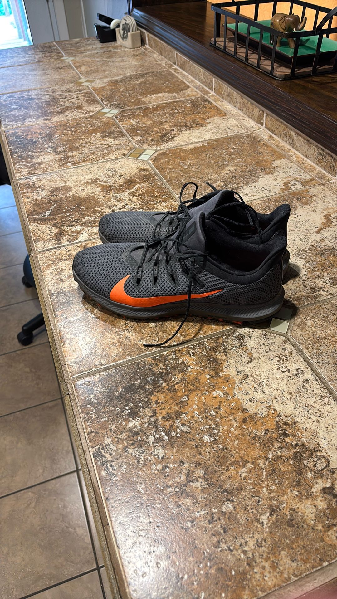 New Nike Tennis Shoes/ Mens Size 13