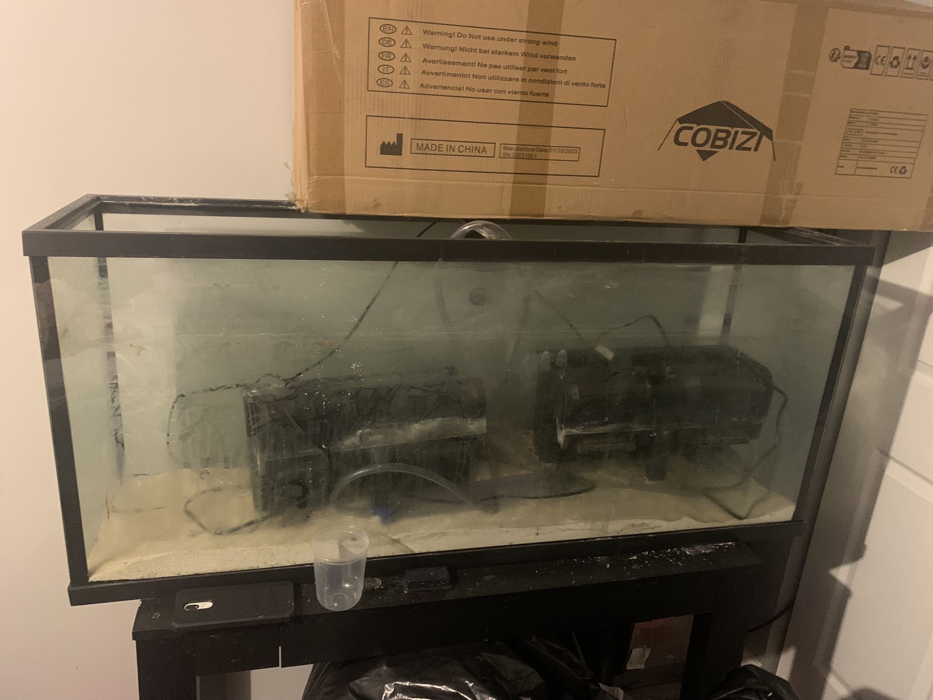 55 GALLON FISH TANK