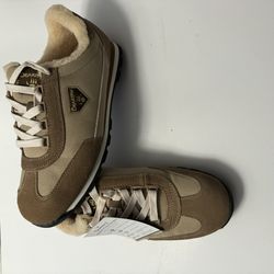 Bear Paw - cow suede - casual shoes - fleece lining Mogul Sneakers Men's Size 11