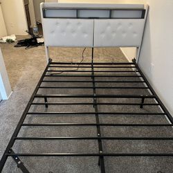 “Floating” Queen Size Bed frame 