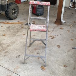 4 Pies Escalera En Buenas Condiciones