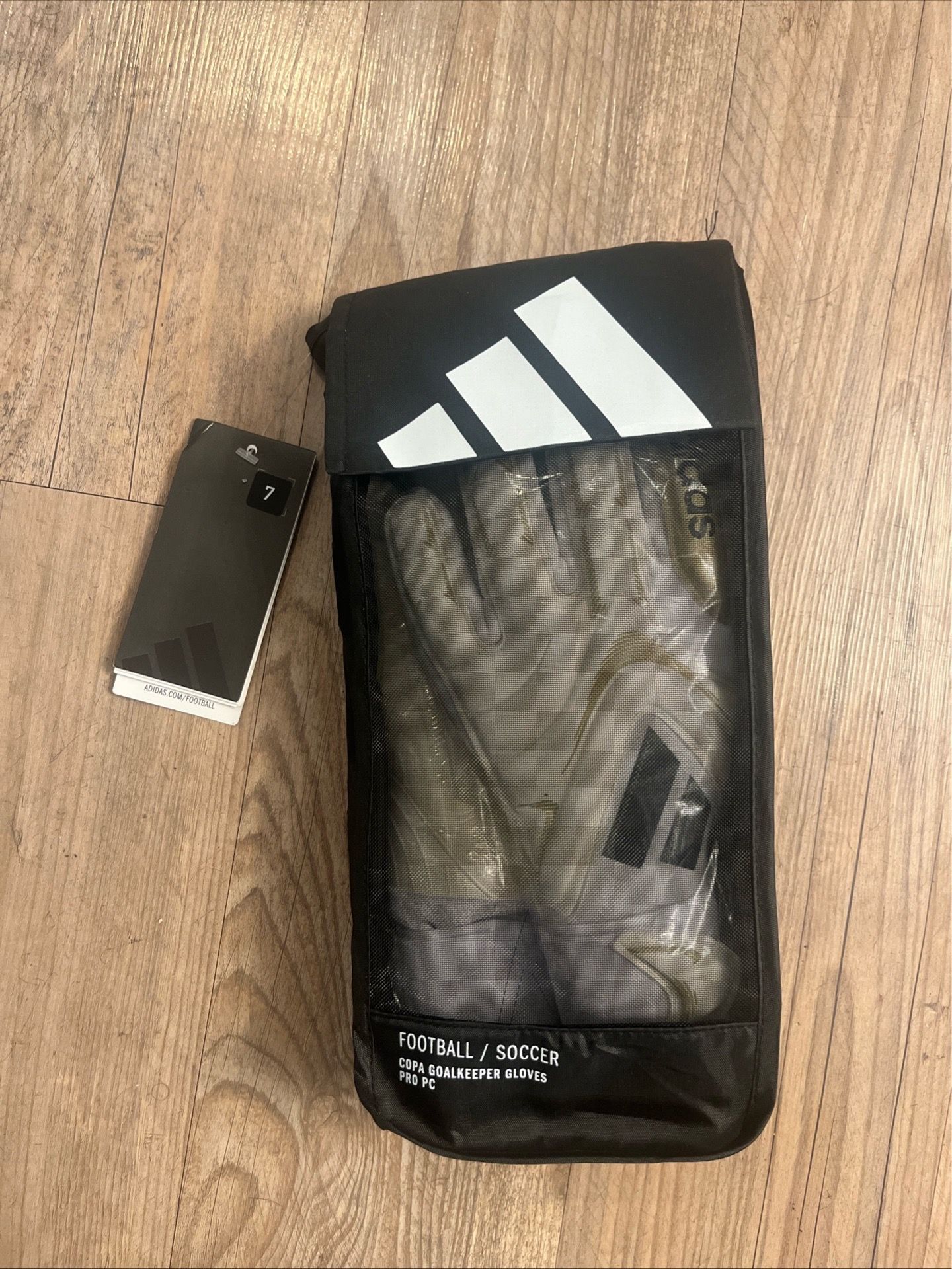 NWT Adidas Copa GL Pro Goalkeeper Soccer Gloves White Gold JZ5793 Size 7