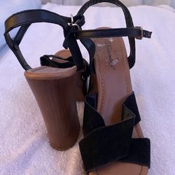 Black Wedge Heels 