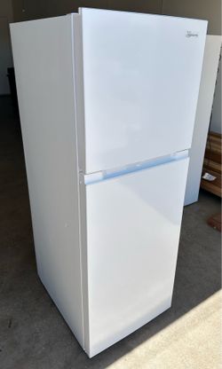 Seasons Refrigerator 10.1 cu ft (1 month warranty)