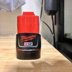 Milwaukee 12v Batteries. 