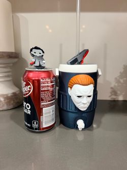 Michael Meyers 12oz can Koozie Halloween