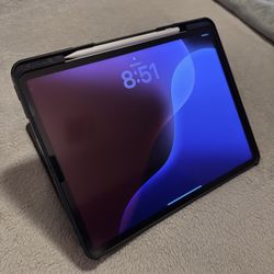 Apple iPad Pro 12.9-inch (6th Generation) 128GB Space Gray