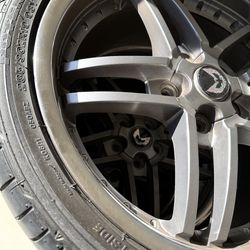 285/30/ ZR19 Split spoke  wheels