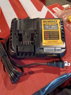 DeWalt 4 amp quick charger
