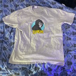 grey supreme tee 