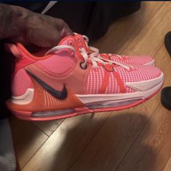 Nike Shoes Size 13