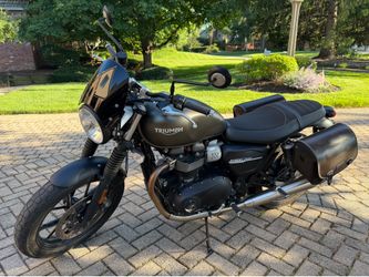 2021 Triumph Street Twin – Low Mileage, Loaded with Premium Gear