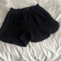 Shorts-