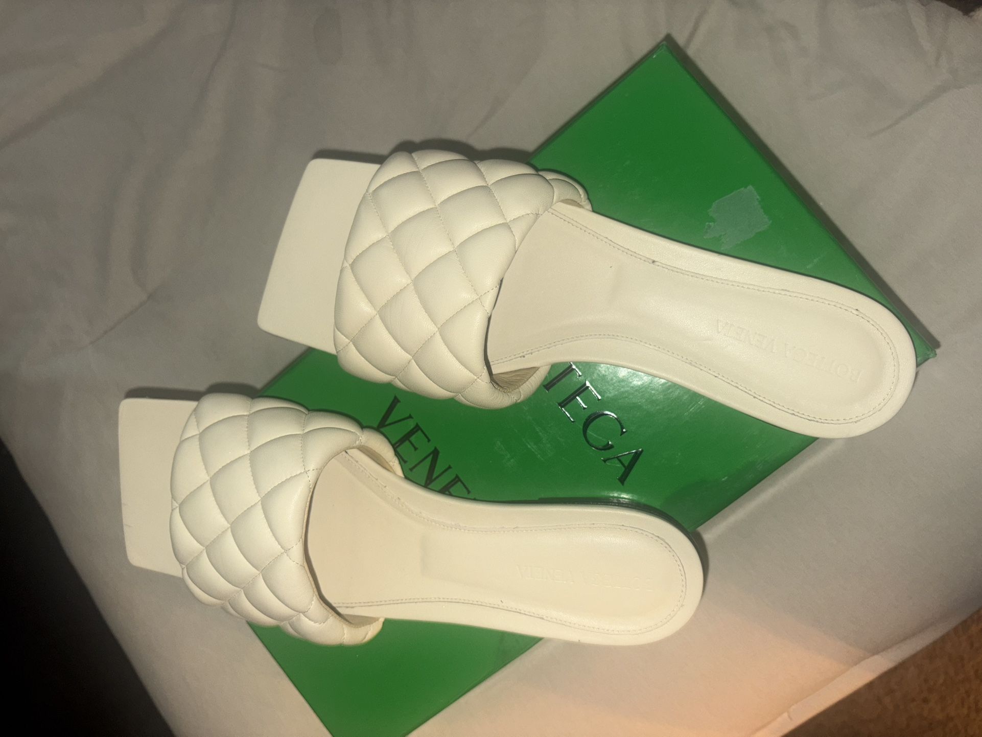 Brand New Bottega Veneta 40.5 Slides