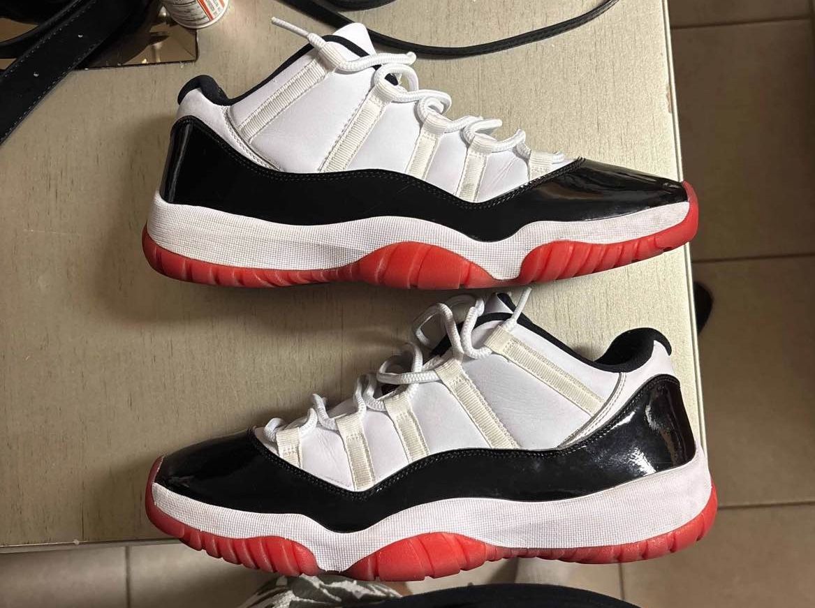 Jordan 11 Retro Low Concord Bred