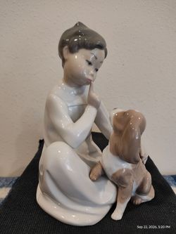 Llardo 4522 Quiet Puppy