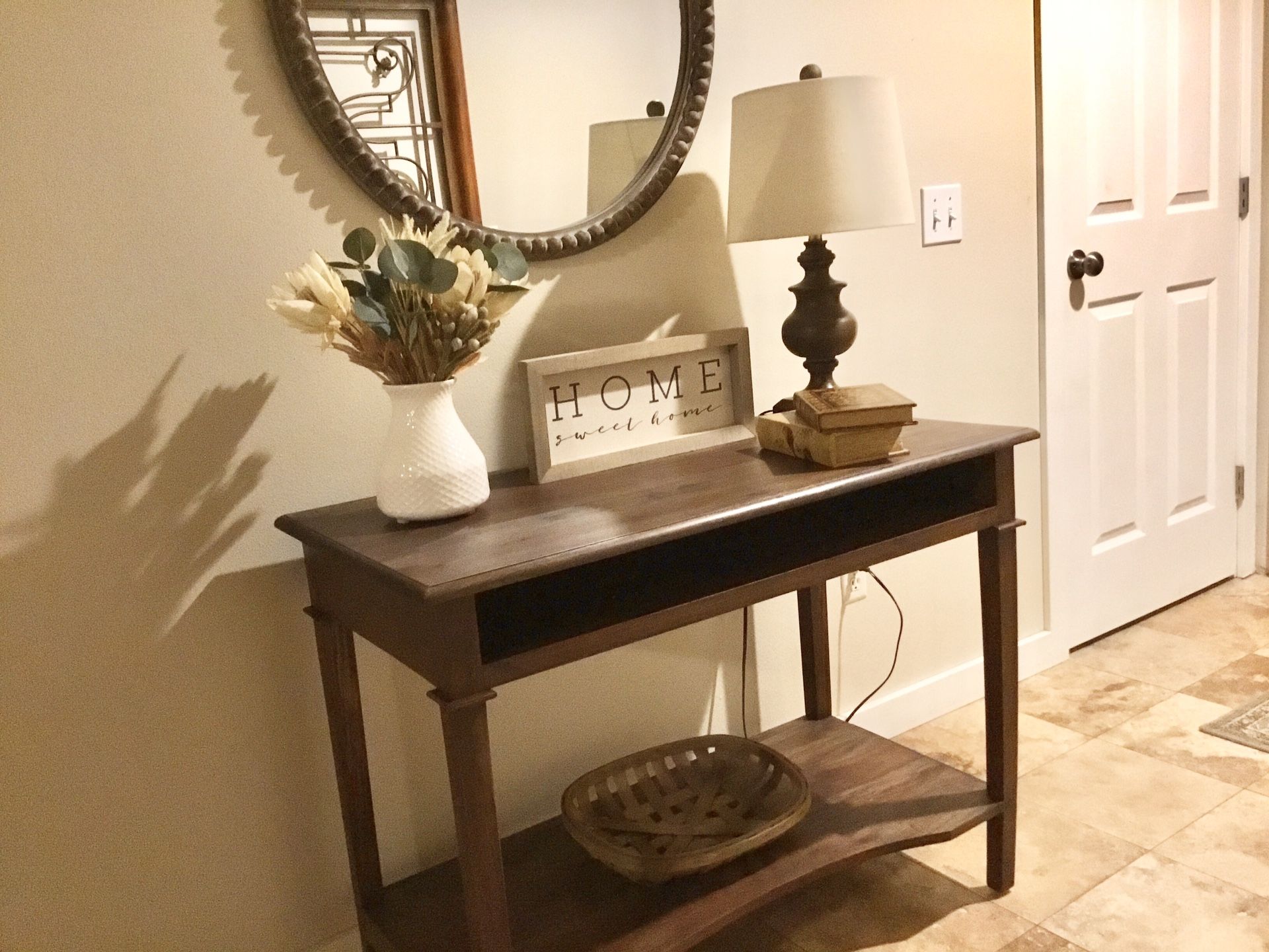 Beautiful  Solid Wood. Entry/ Console Table