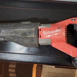 Milwaukee reciprocating Sawzall 2722-20