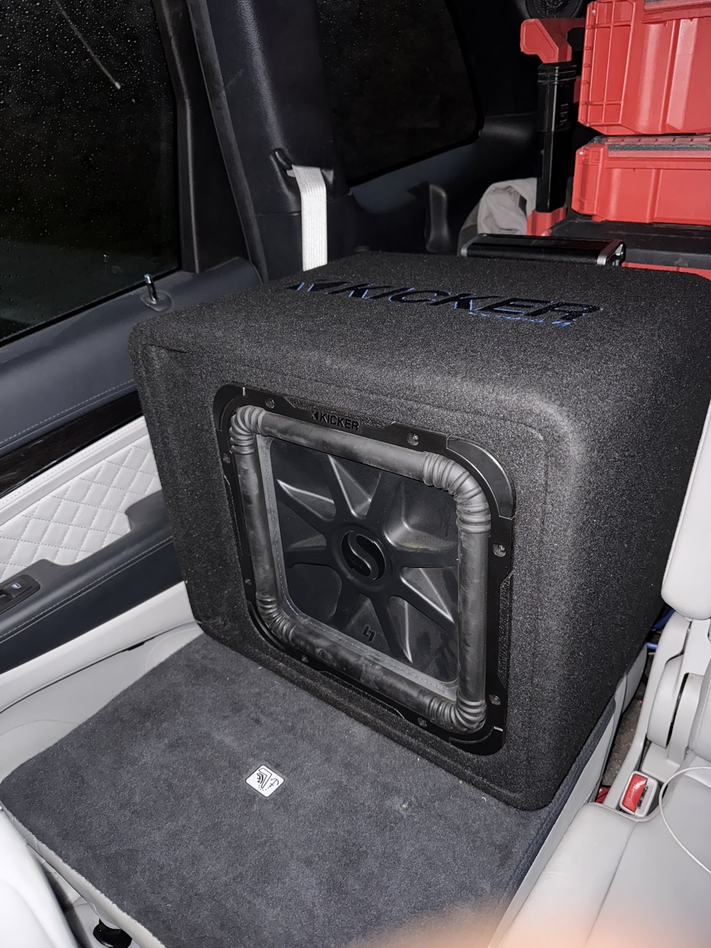 Kicker I7 12” With Kicker Cxa800i
