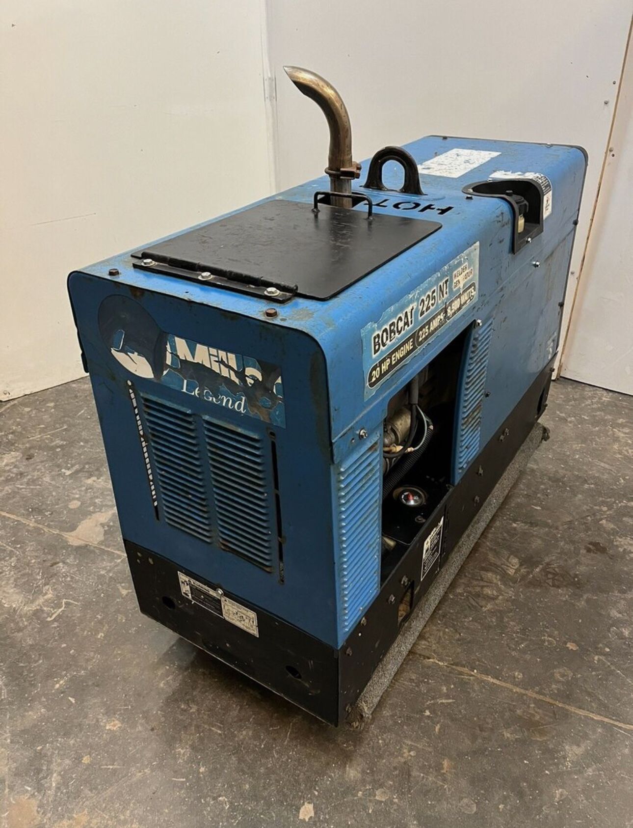 Miller Bobcat 225 NT Welder