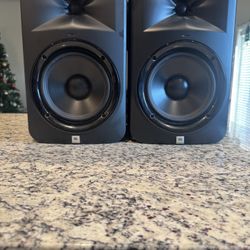 JBL LSR308 8” Powered Studio Monitors (Pair) – Pro Mixing & Production Speakers