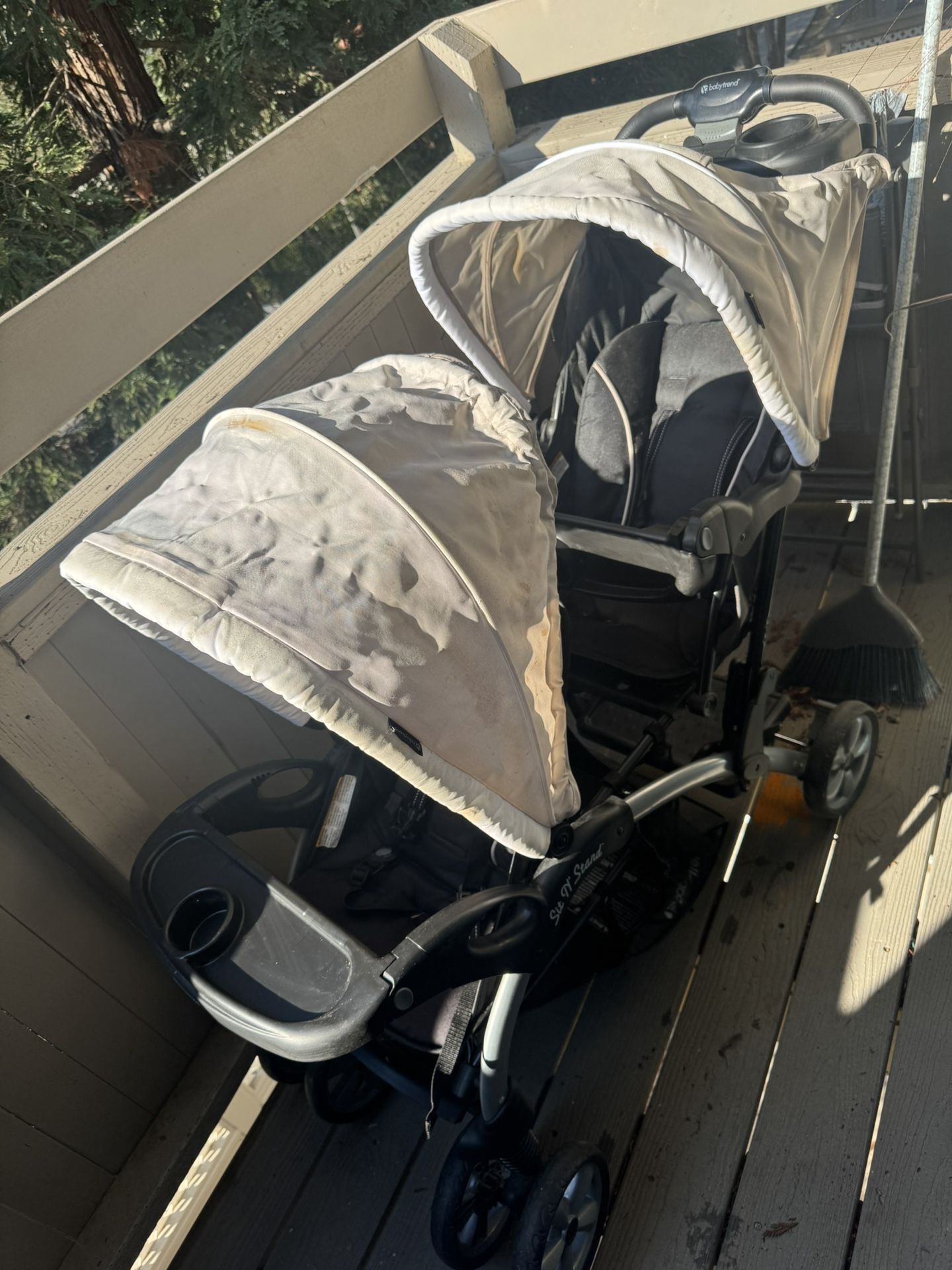 DOUBLE STROLLER