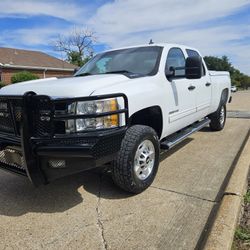 2011 Chevy Silverado 2500hd 4x4  Z71 