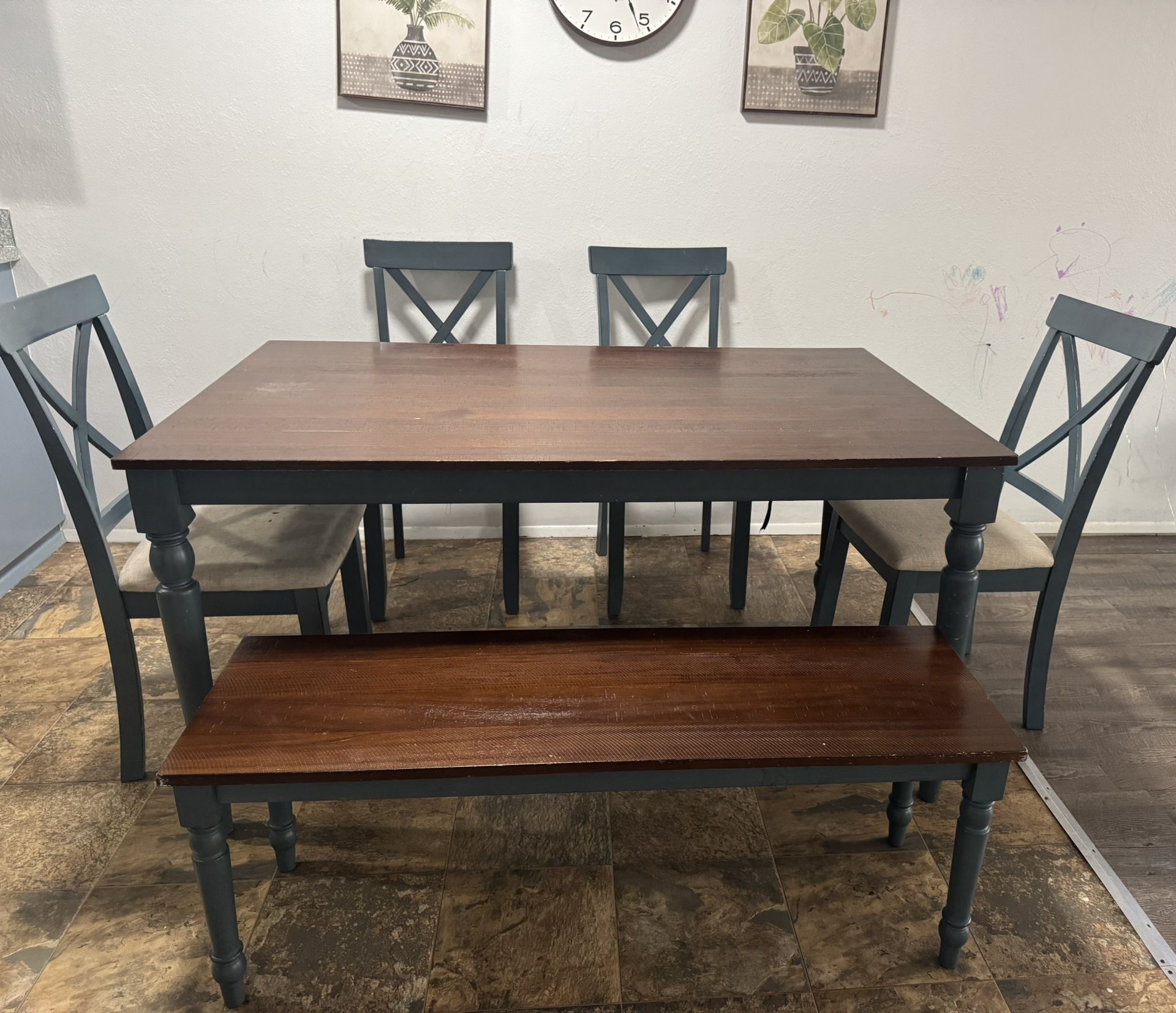 Table And Chair /6 People !!