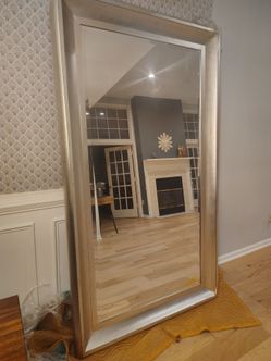 Beautiful decorating mirror 7'x4'