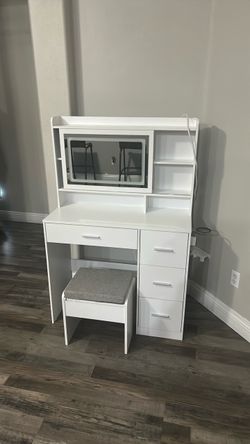 Vanity desk with light up mirror