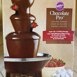 WILTON Chocolate Fountain
