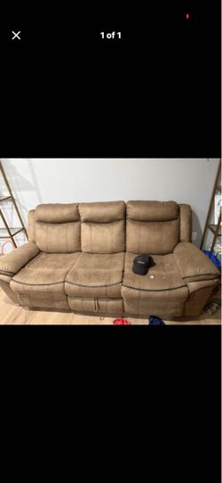 Recliner couch